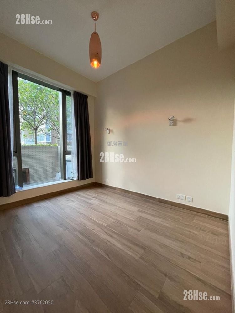 Napa Sell 3 Bedrooms , 2 Bathrooms 811 ft²