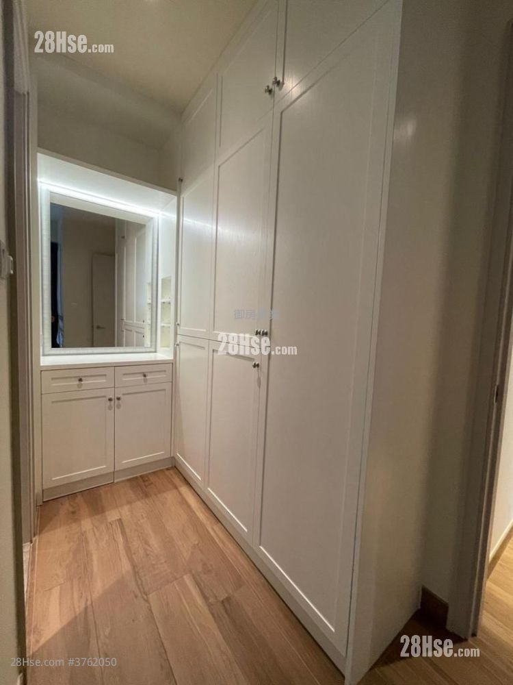 Napa Sell 3 Bedrooms , 2 Bathrooms 811 ft²