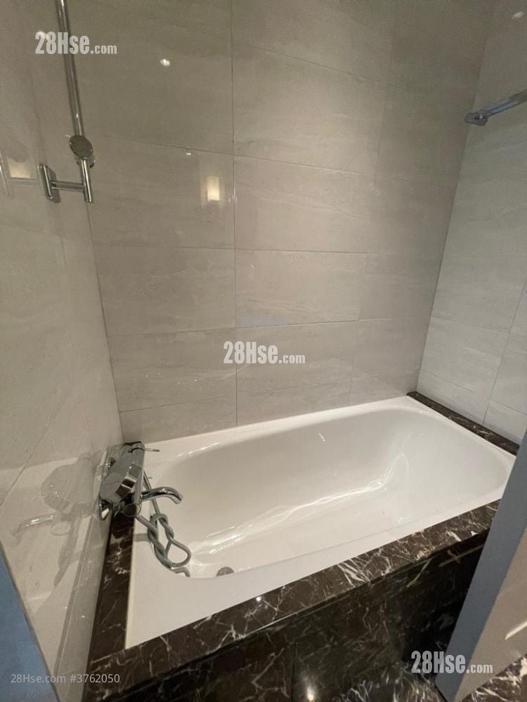 Napa Sell 3 Bedrooms , 2 Bathrooms 811 ft²