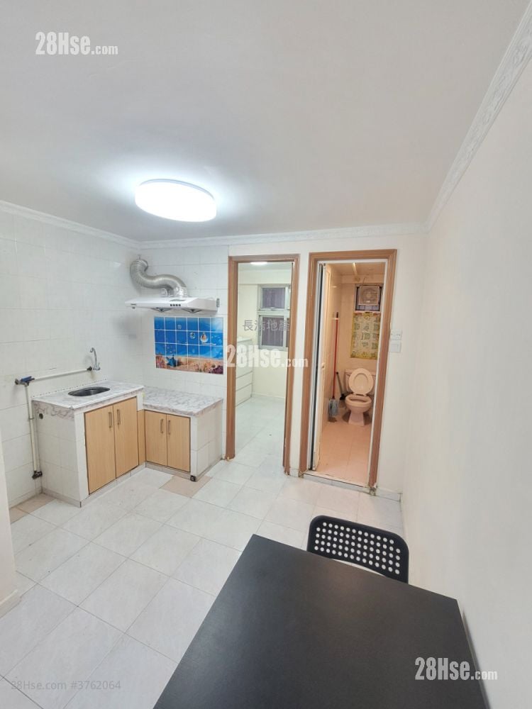 村屋 售盘 2 房 , 1 浴室 360 平方尺