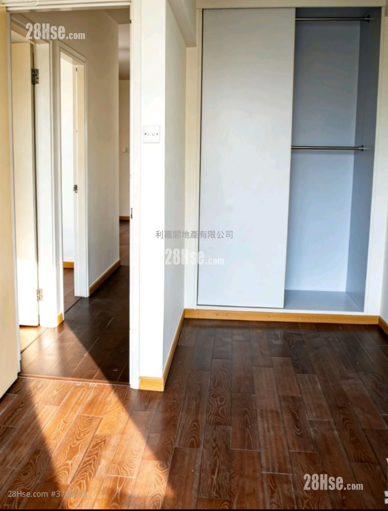 Ravana Garden Sell 3 Bedrooms , 2 Bathrooms 564 ft²