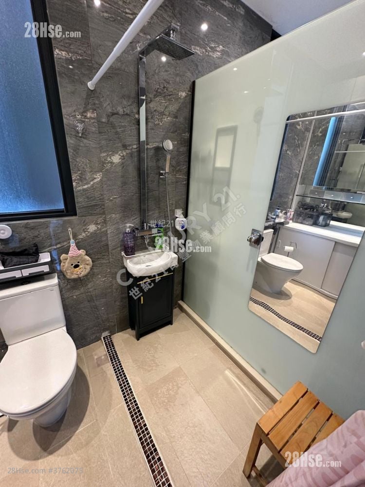 玖珑山 售盘 2 房 , 2 浴室 809 平方尺