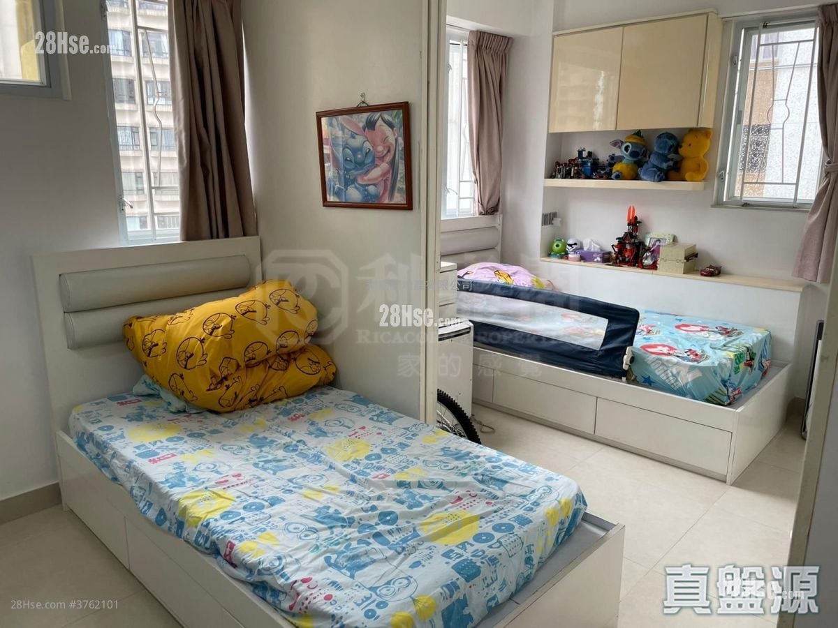 康福园 售盘 3 房 , 2 浴室 944 平方尺