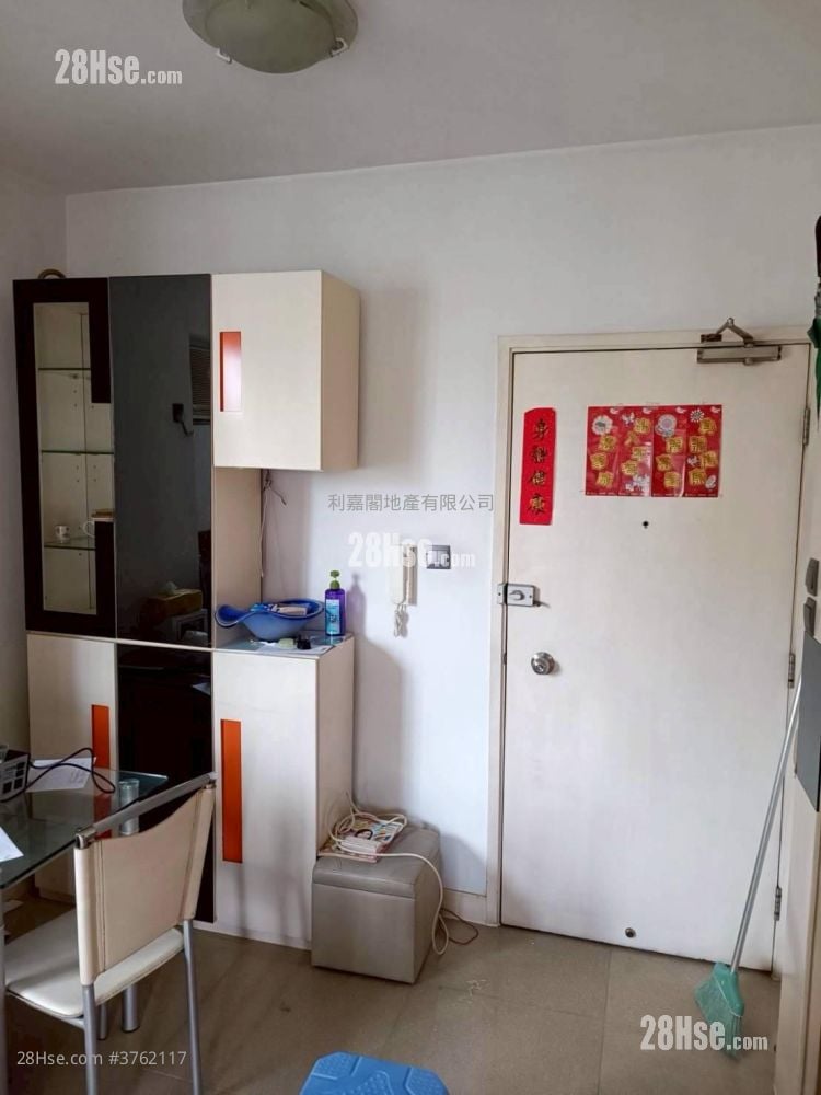 Tsing Yi Garden Sell 2 Bedrooms , 1 Bathroom 343 ft²