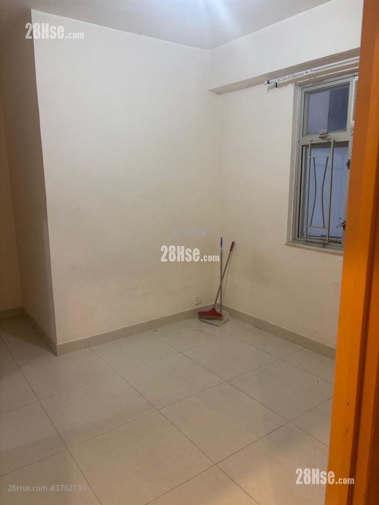 伟成大厦 租盘 2 房 , 1 浴室 285 平方尺