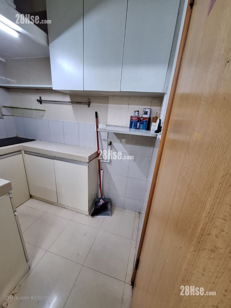 长乐大厦 租盘 2 房 , 1 浴室 302 平方尺