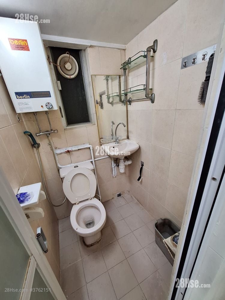 长乐大厦 租盘 2 房 , 1 浴室 302 平方尺