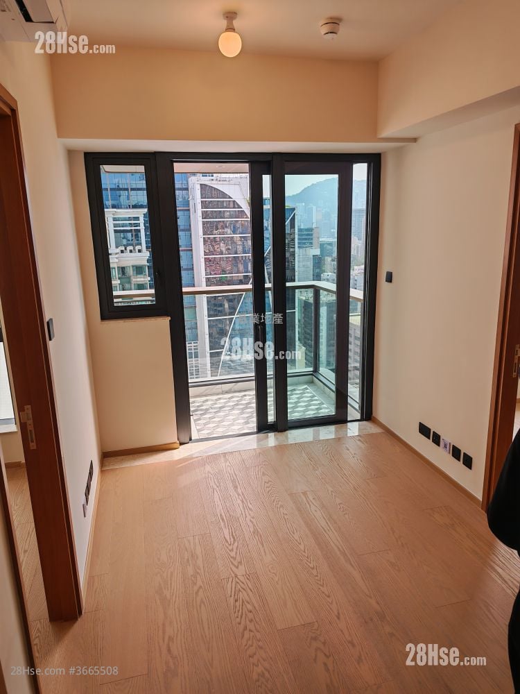 高临 租盘 2 房 385 平方尺