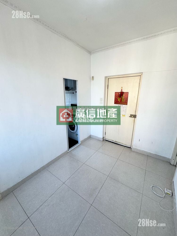 Shui Fung Building Sell 2 Bedrooms , 1 Bathroom 249 ft²