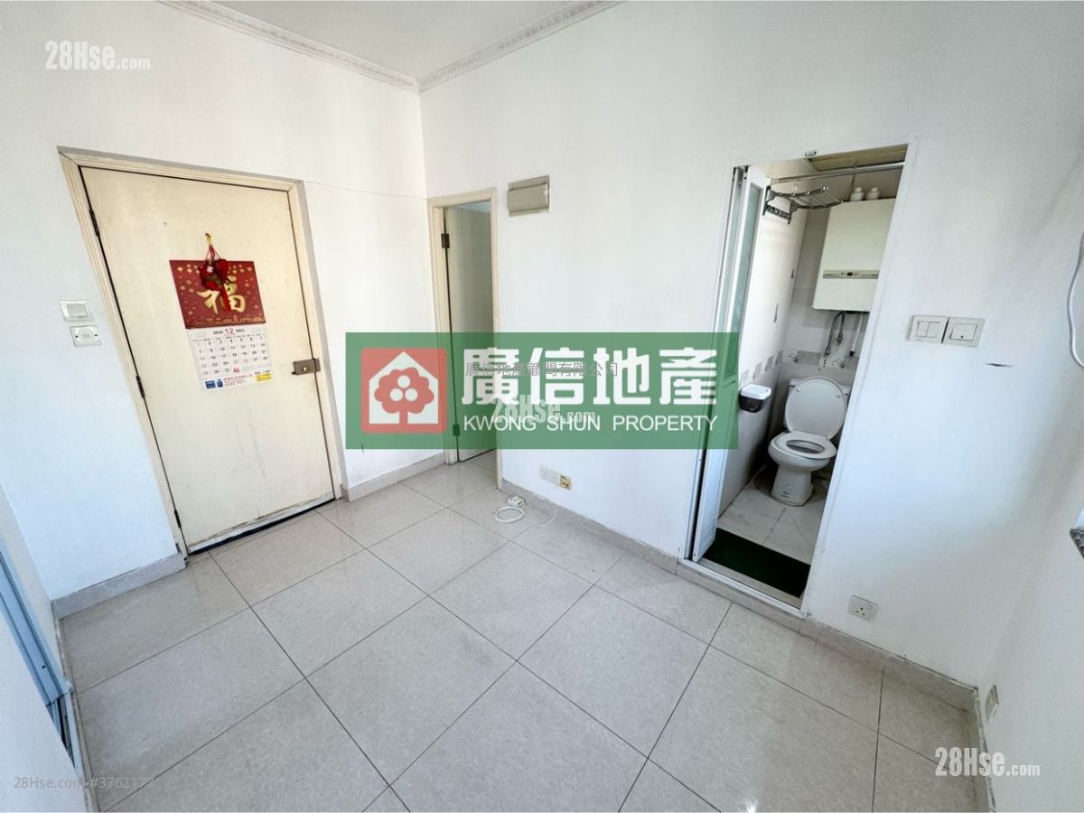 Shui Fung Building Sell 2 Bedrooms , 1 Bathroom 249 ft²
