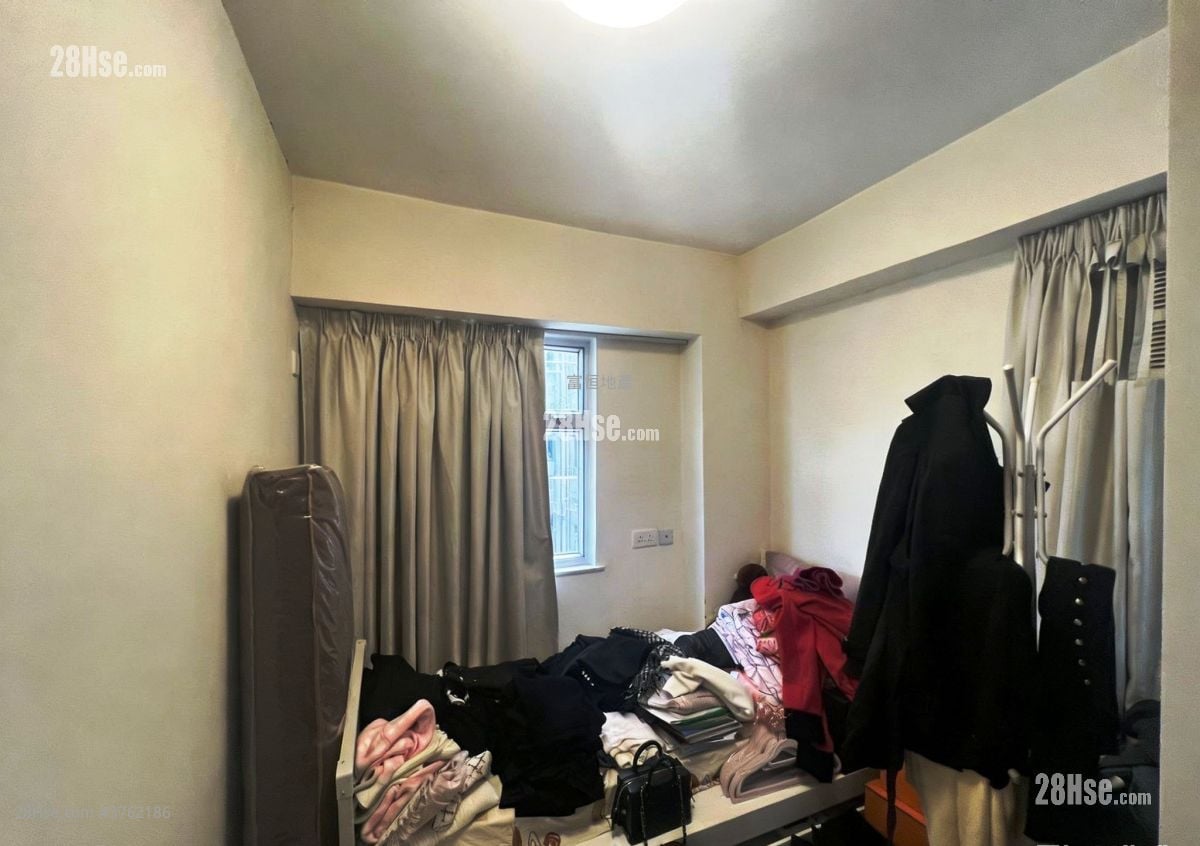 Whampoa Estate Sell 2 Bedrooms , 1 Bathroom 401 ft²