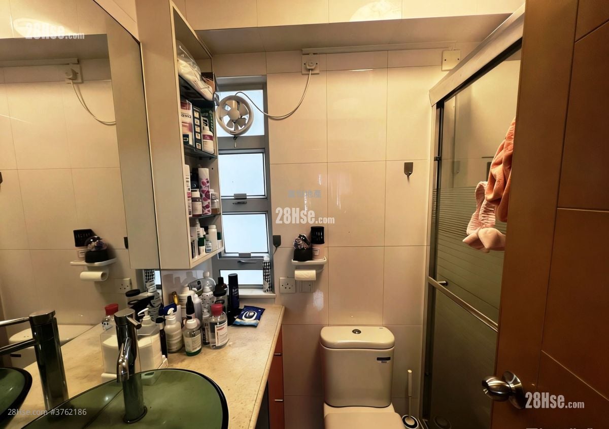 Whampoa Estate Sell 2 Bedrooms , 1 Bathroom 401 ft²