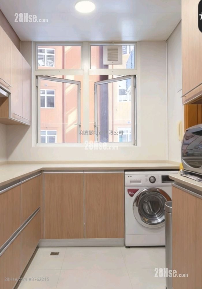 晋名峰 售盘 4 房 , 2 浴室 922 平方尺