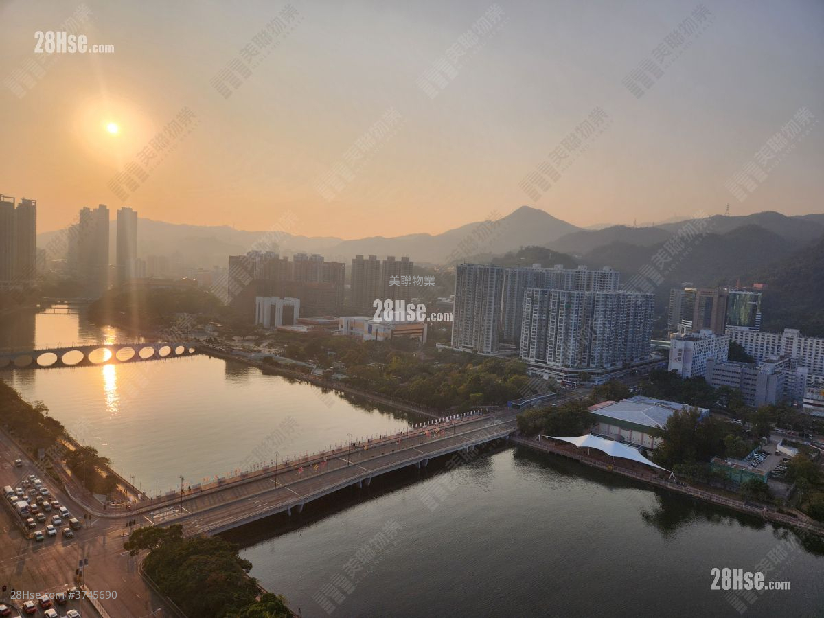 河畔花園 售盤 2 房 242 平方呎