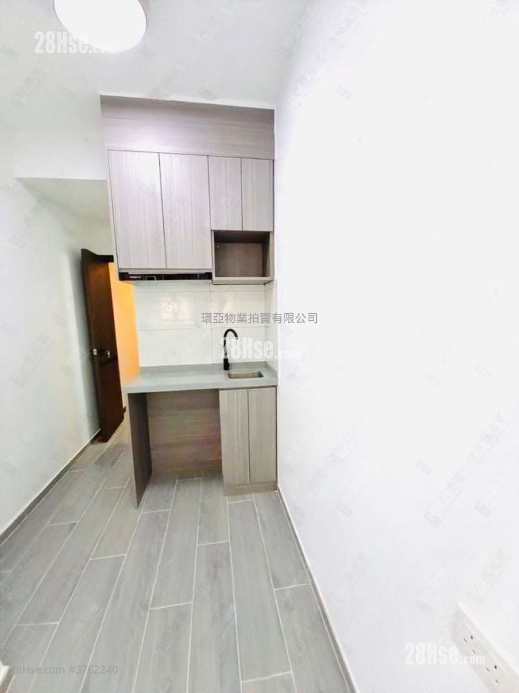 唐楼 售盘 5+ 房 , 5+ 浴室 871 平方尺