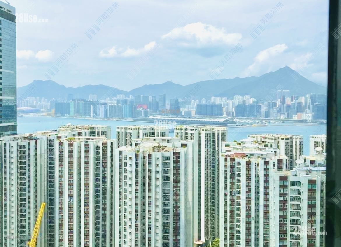 Kornhill Sell 2 Bedrooms 499 ft²