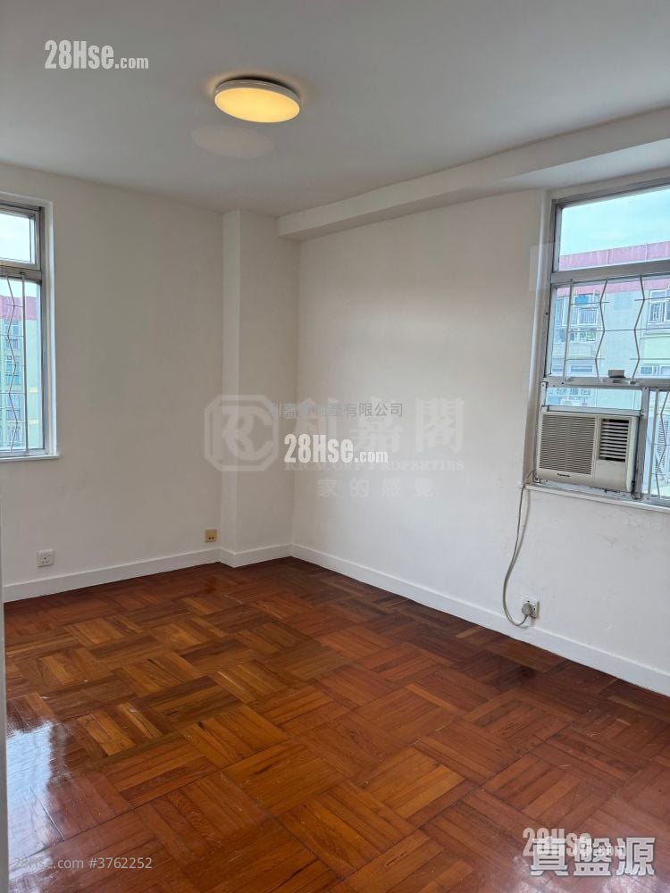 Mei Foo Sun Chuen Sell 3 Bedrooms , 1 Bathroom 654 ft²