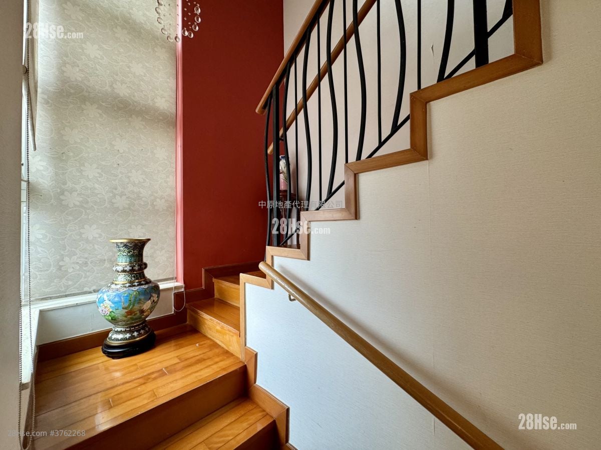 Jc Castle Sell 3 Bedrooms , 3 Bathrooms 1,267 ft²