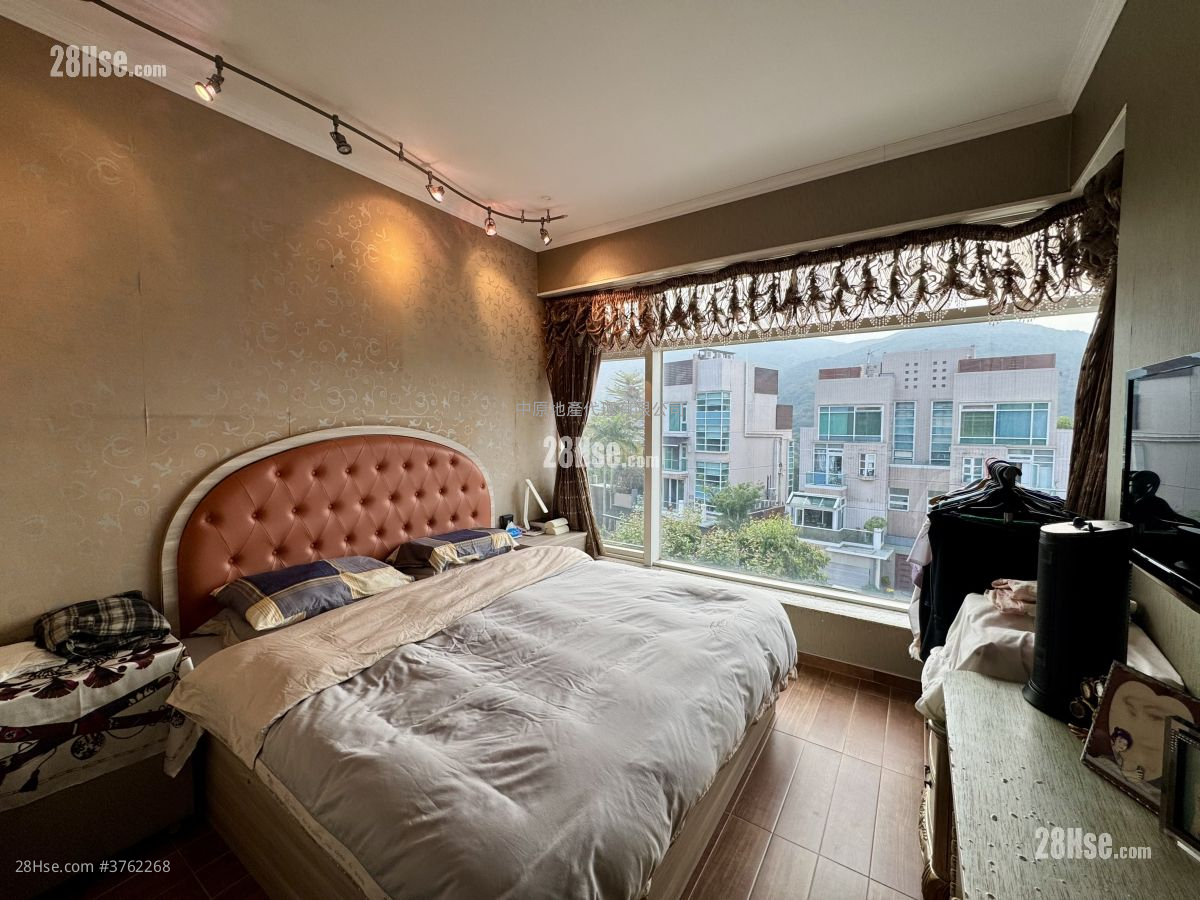 Jc Castle Sell 3 Bedrooms , 3 Bathrooms 1,267 ft²