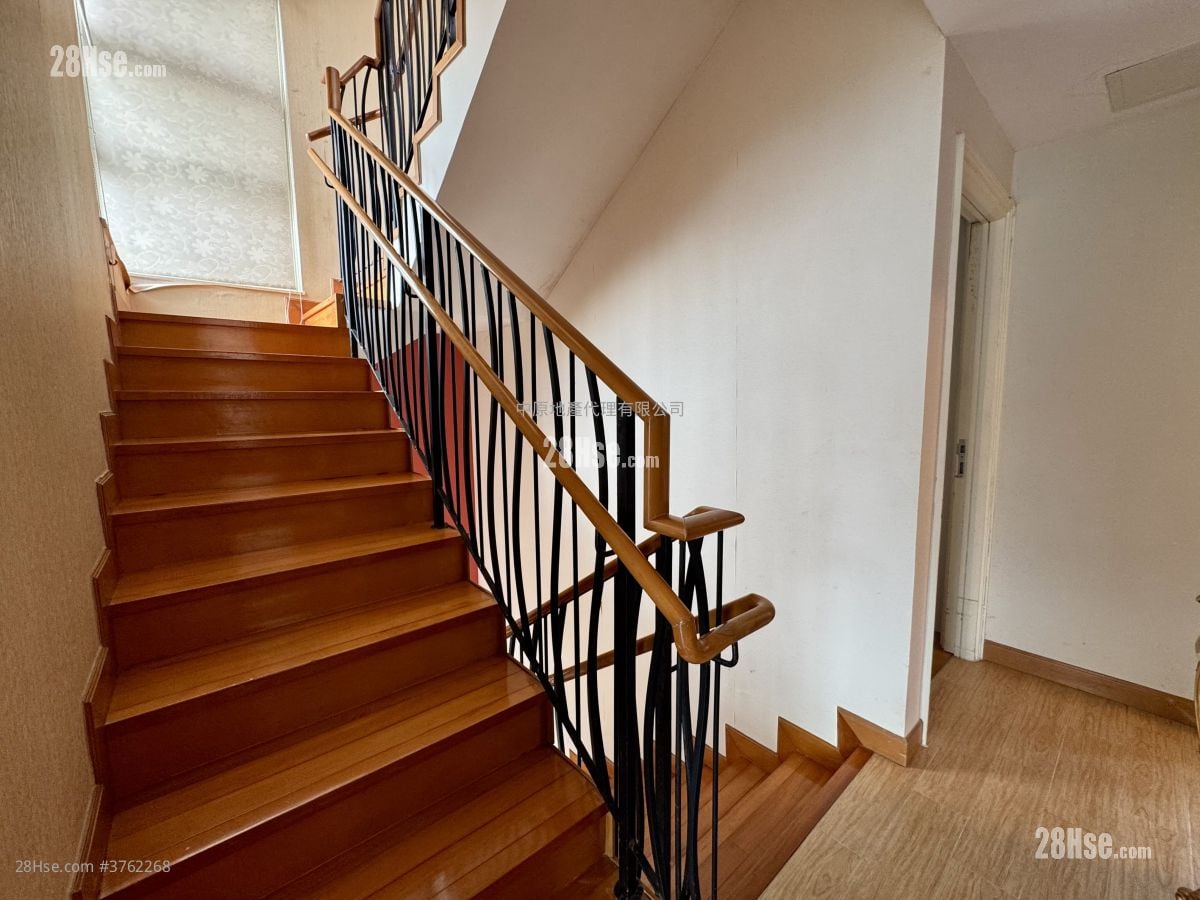 Jc Castle Sell 3 Bedrooms , 3 Bathrooms 1,267 ft²