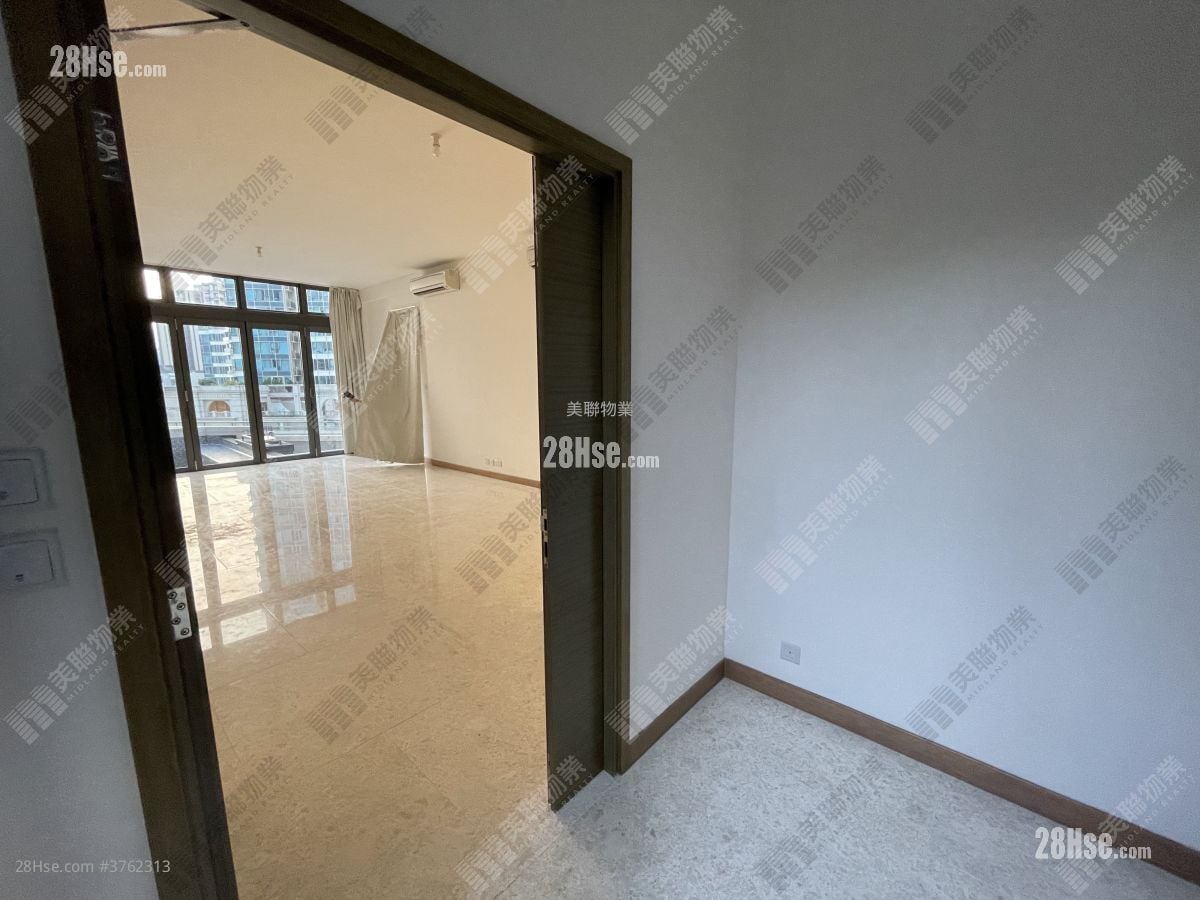 The Wings Sell 5+ Bedrooms , 3 Bathrooms 1,655 ft²