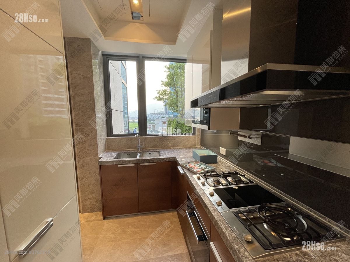 The Wings Sell 5+ Bedrooms , 3 Bathrooms 1,655 ft²