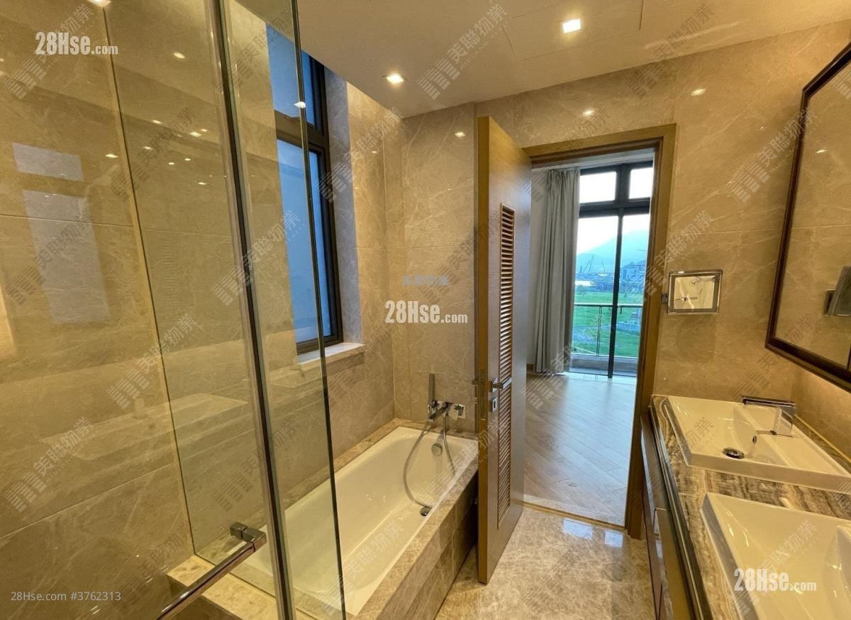 The Wings Sell 5+ Bedrooms , 3 Bathrooms 1,655 ft²