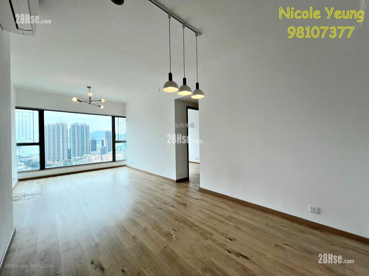 The Bloomsville Sell 3 Bedrooms , 2 Bathrooms 704 ft²