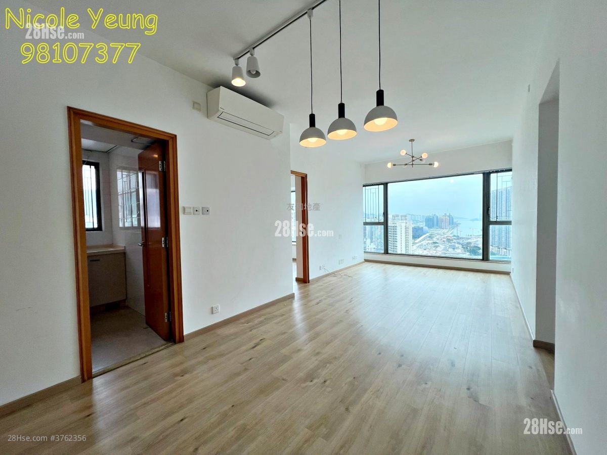 The Bloomsville Sell 3 Bedrooms , 2 Bathrooms 704 ft²