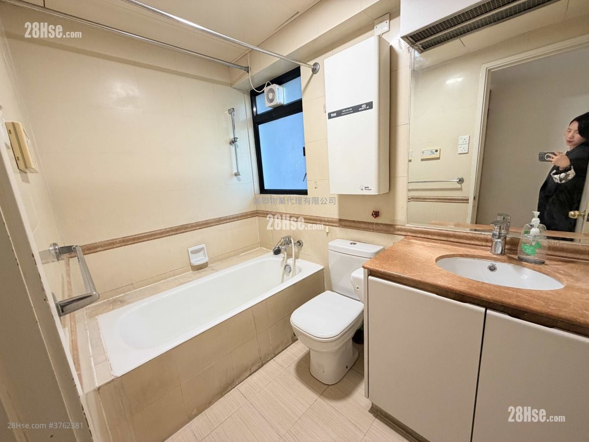 悠然山庄 售盘 3 房 914 平方尺