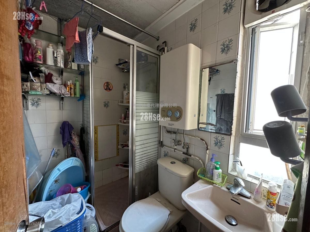 青華閣 售盤 2 房 , 1 浴室