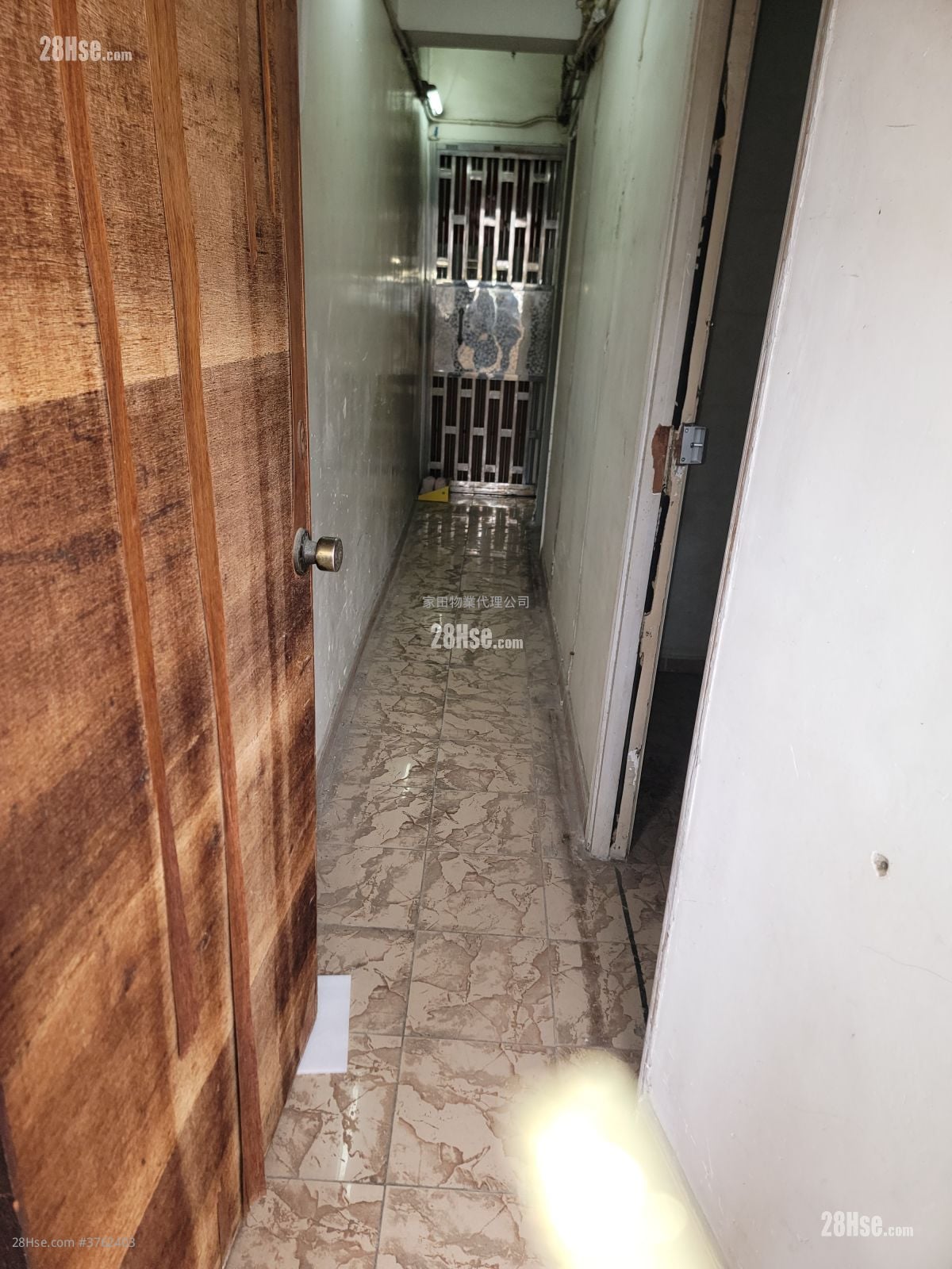 黑布街9-23号 售盘 4 房 , 4 浴室 566 平方尺