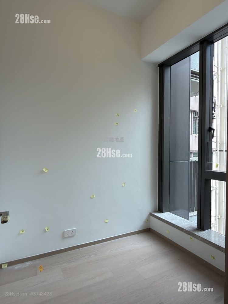 101 Kings Road 租盤 1 房 , 1 浴室 244 平方呎