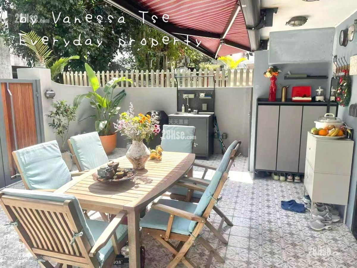 村屋 售盘 2 房 , 1 浴室 700 平方尺