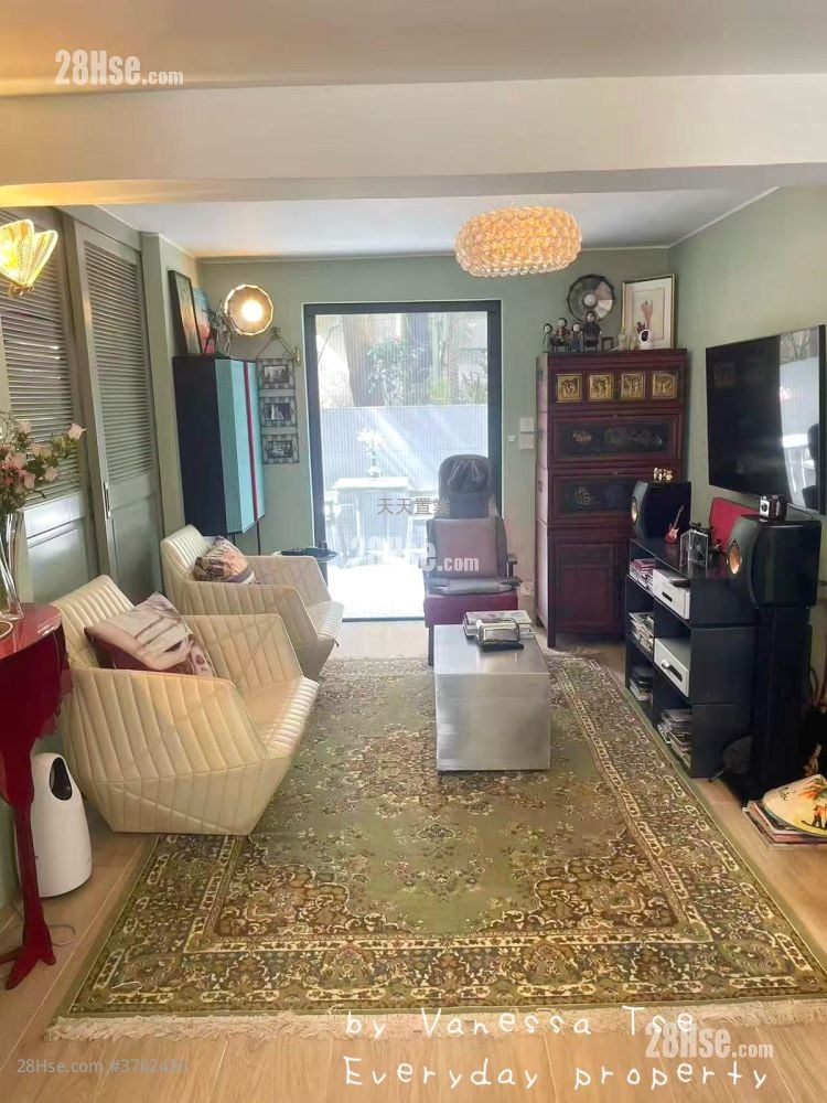 村屋 售盘 2 房 , 1 浴室 700 平方尺