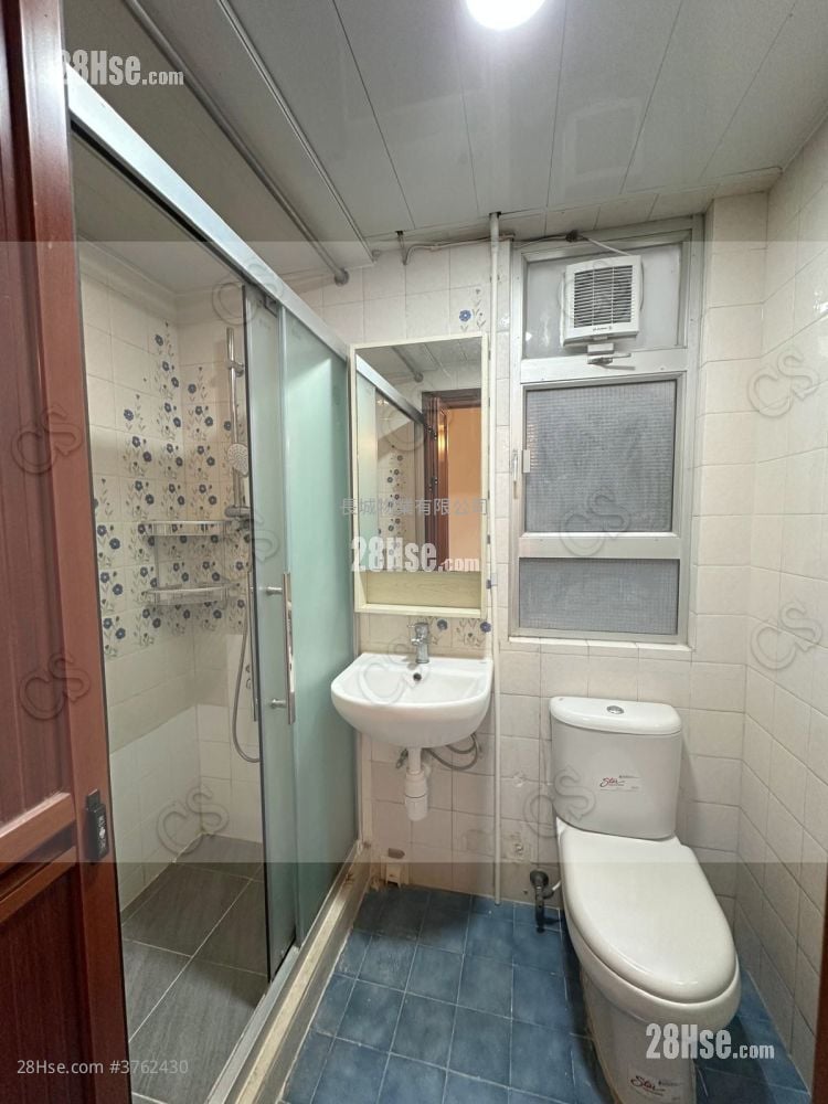 英皇大楼 售盘 2 房 , 1 浴室 496 平方尺