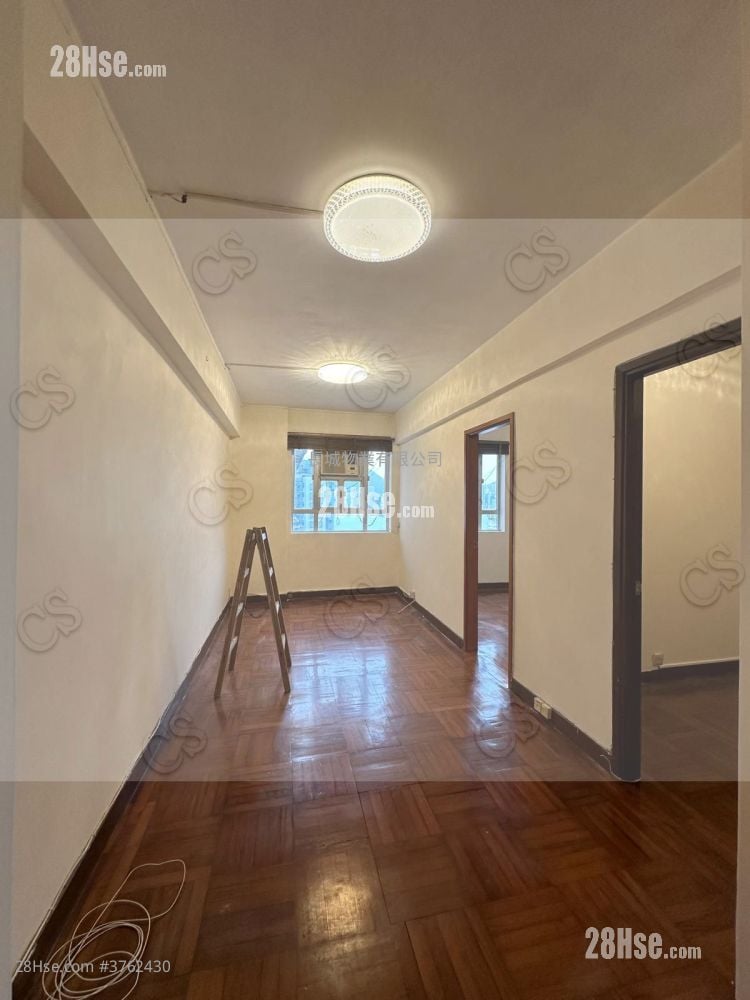 英皇大楼 售盘 2 房 , 1 浴室 496 平方尺