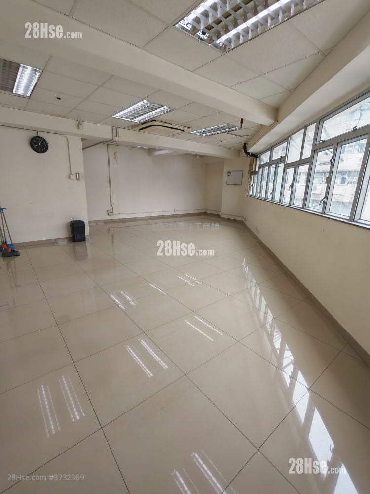 九龙湾工业中心 租盘 700 平方尺