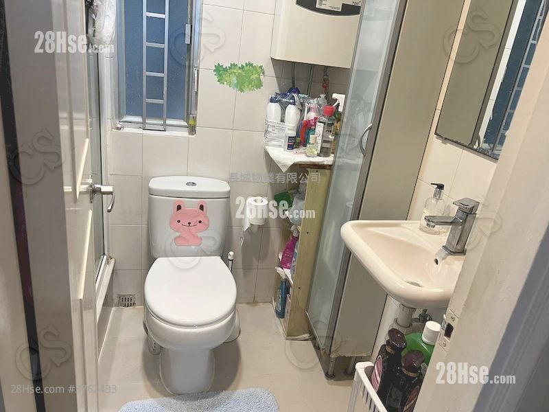 Kornhill Garden Sell 2 Bedrooms , 1 Bathroom 431 ft²