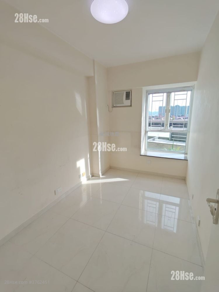 Palm Cove Sell 4 Bedrooms , 3 Bathrooms 843 ft²