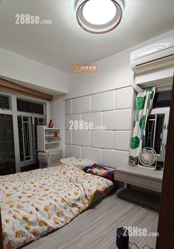Kam Fung Garden Sell 2 Bedrooms 527 ft²