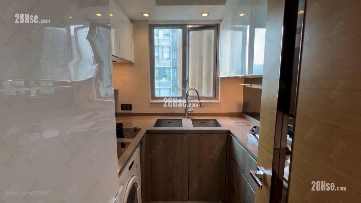 峻峦 售盘 3 房 606 平方尺