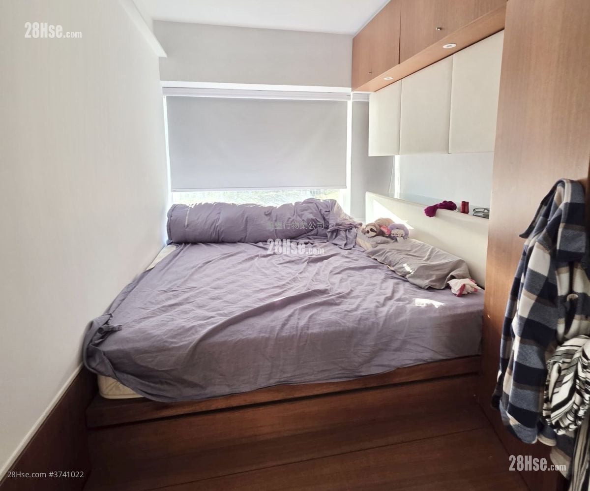 单幢楼房 租盘 3 房 , 2 浴室 684 平方尺