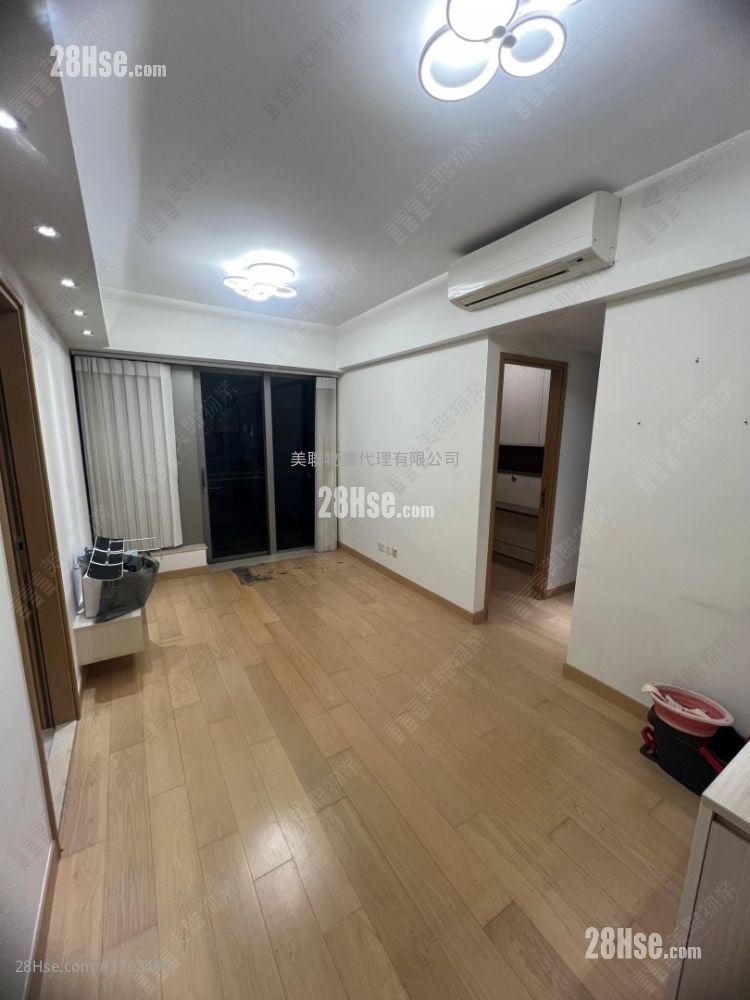 Peninsula East Sell 2 Bedrooms 520 ft²