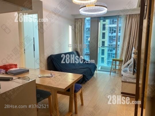 Savannah Sell 2 Bedrooms 477 ft²