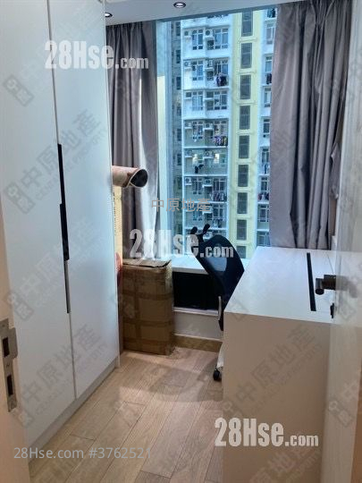 Savannah Sell 2 Bedrooms 477 ft²