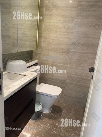 Savannah Sell 2 Bedrooms 477 ft²