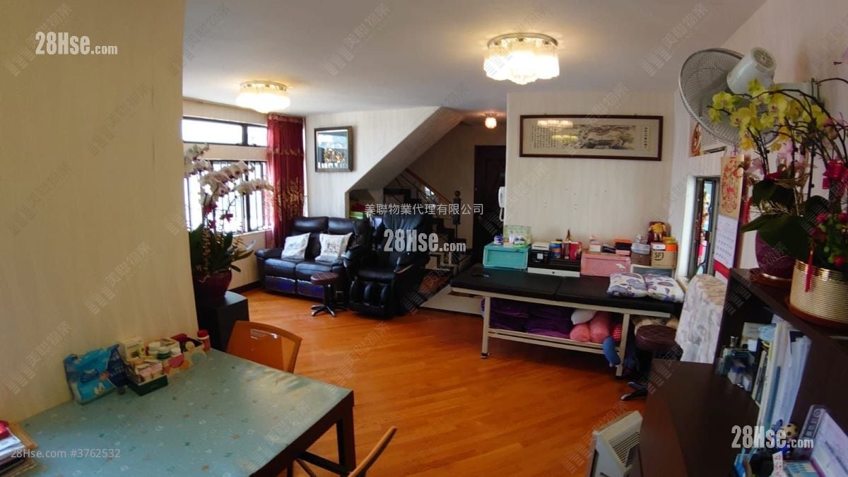 Heng Fa Chuen Sell 3 Bedrooms , 1 Bathroom 837 ft²