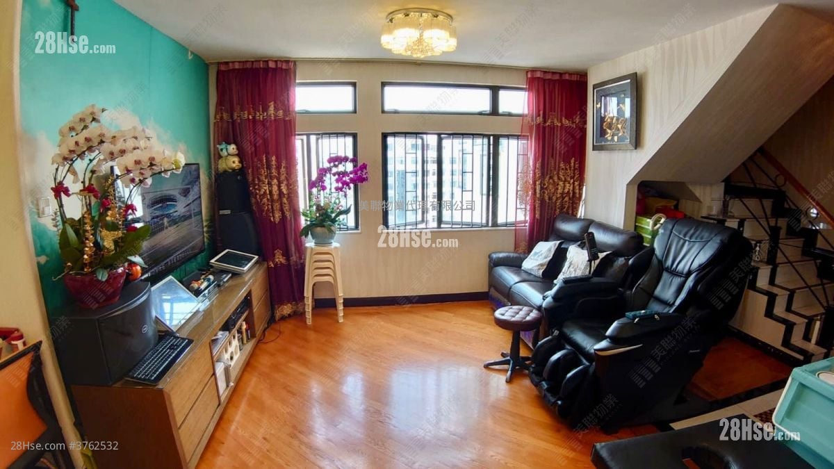 Heng Fa Chuen Sell 3 Bedrooms , 1 Bathroom 837 ft²