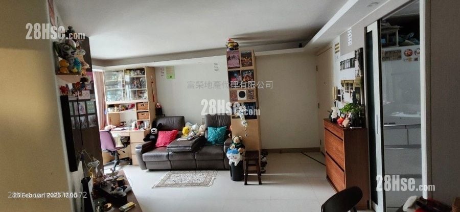 Whampoa Garden Sell 2 Bedrooms , 1 Bathroom 470 ft²